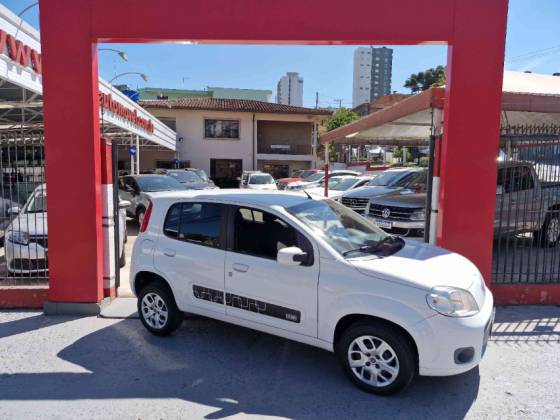FIAT UNO 1.0 EVO VIVACE 8V FLEX 4P MANUAL FIAT UNO 1.0 EVO VIVACE 8V FLEX 4P MANUAL